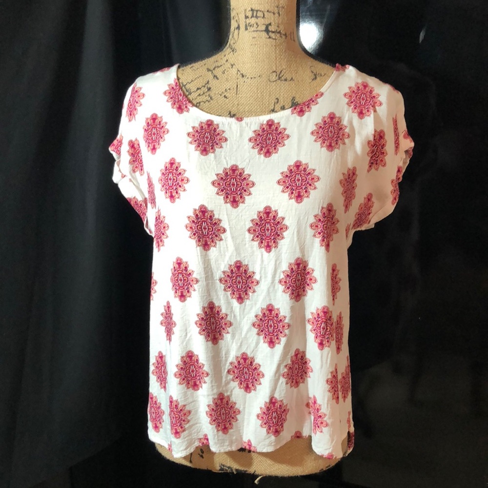 Boat neck woman’s top
